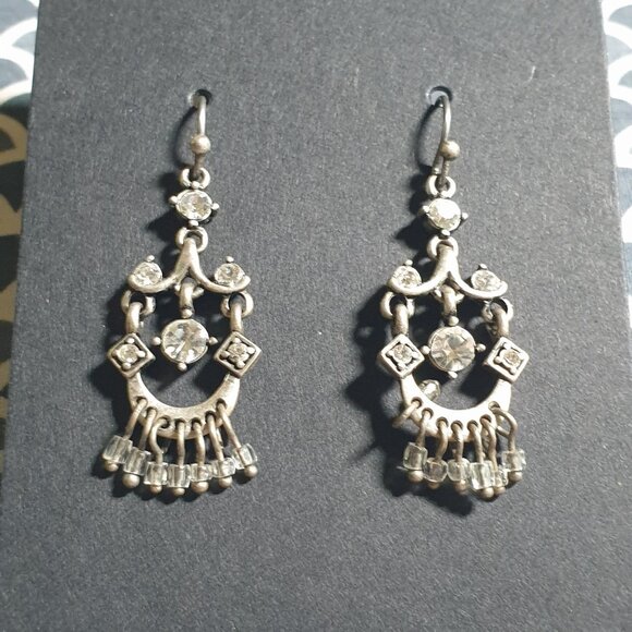 Vintage Silver Tone Chandelier Earrings Crystal Accents Delicate Dangles Bali - Picture 2 of 4